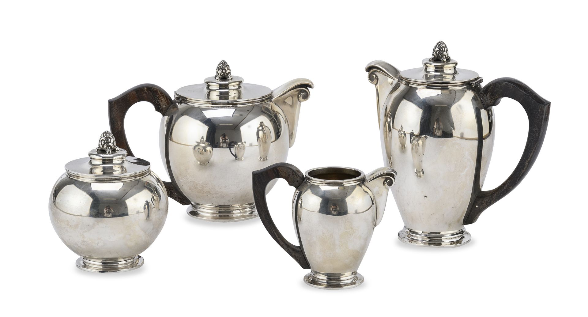 SILVER TEA AND COFFEE SET NORTHERN EUROPE EARLY 20TH CENTURY