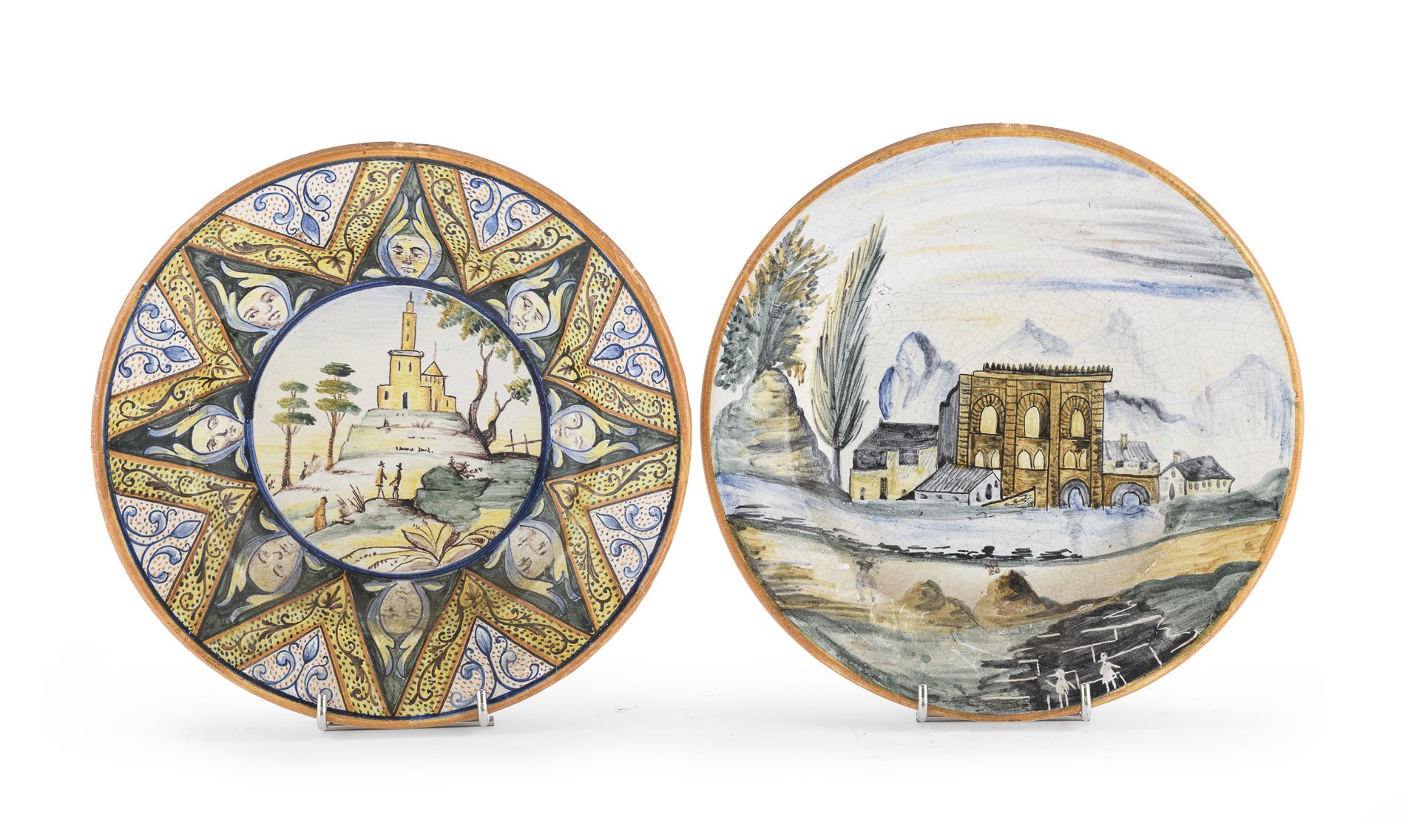 PAIR OF MAJOLICA DISHES ROMAN MANUFACTURE LATE 19TH CENTURY