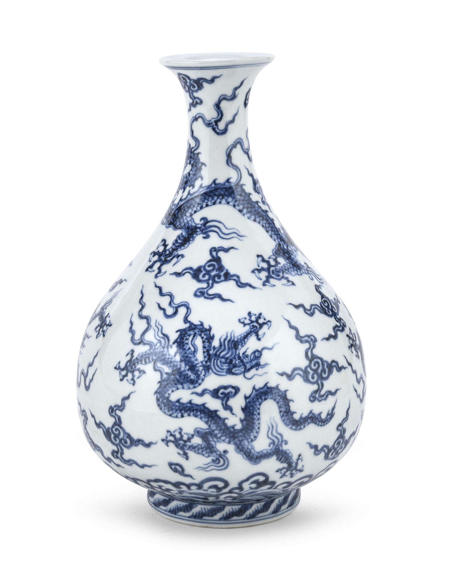 A BLUE AND WHITE PORCELAIN VASE CHINA 20TH CENTURY