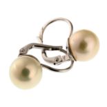 WHITE GOLD EARRINGS WITH PEARLS