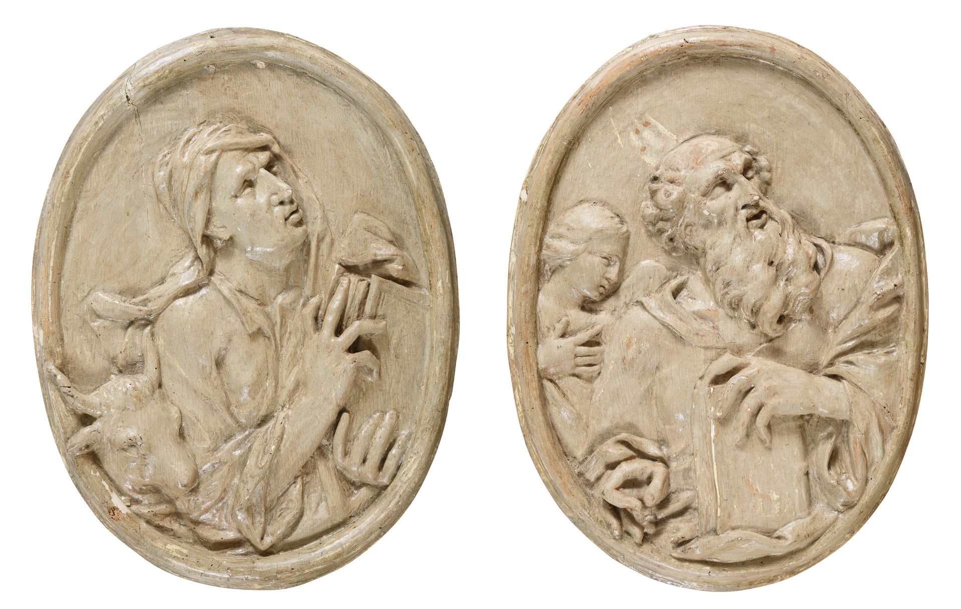 PAIR OF WOODEN OVAL BAS-RELIEFS NORTHERN ITALY 17TH CENTURY