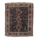 SMALL SHIRAZ CARPET EARLY 20TH CENTURY