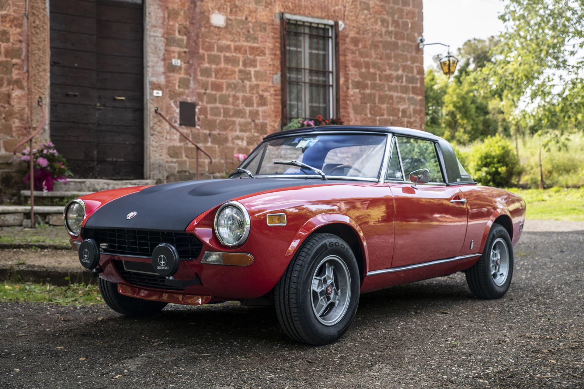 FIAT 124 SPIDER 1800 1977