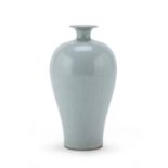 A CHINESE CELADON PORCELAIN VASE LATE 19TH EARLY 20TH CENTURY.