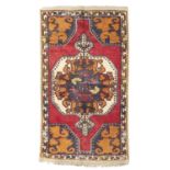 ANATOLIAN USHAK CARPET EARLY 20TH CENTURY