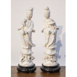 PAIR OF PORCELAIN SCULPTURES CHINA 20TH CENTURY