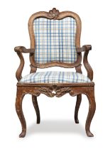 BEAUTIFUL WALNUT ARMCHAIR VENETO 18TH CENTURY