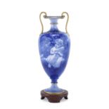 SMALL PORCELAIN VASE EARLY 20TH CENTURY