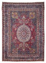 BEAUTIFUL ISFAHAN RUG EARLY 20TH CENTURY