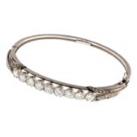 WHITE GOLD BANGLE WITH DIAMONDS