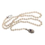 PEARL NECKLACE WITH WHITE GOLD CLASP WITH SAPPHIRE