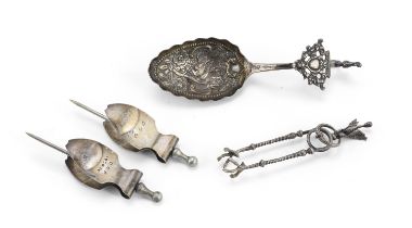 FOUR SILVER AND SILVER-PLATED OBJECTS ENGLAND EARLY 20TH CENTURY