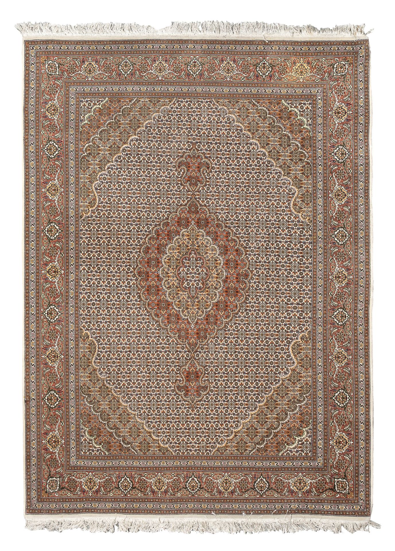 PERSIAN SERABEND CARPET FIRST HALF OF THE 20TH CENTURY