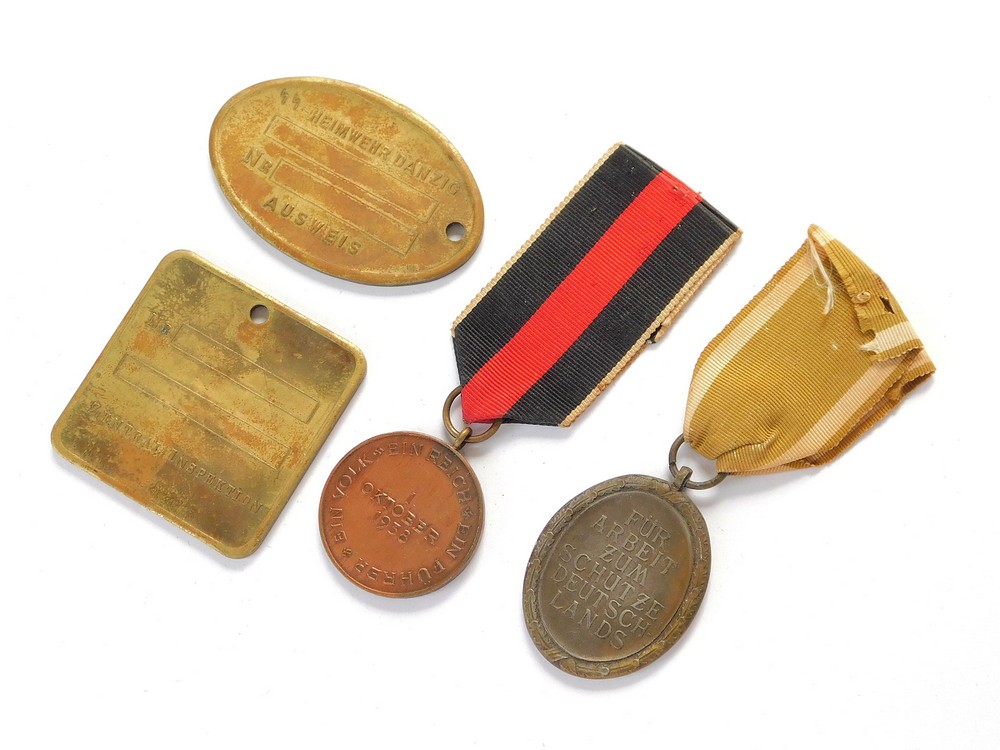 GERMAN WWII MEDALS ETC. - Image 2 of 2