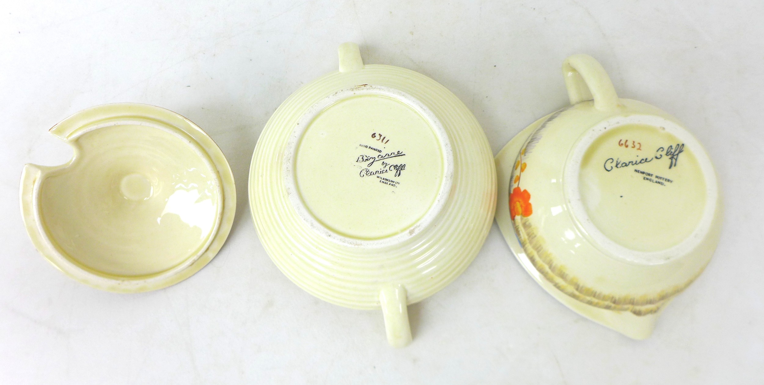 A Clarice Cliff Lynton tureen with cover, with twin handles, 'Aura (yellow)' 6311, Bizarre mark to - Image 3 of 3