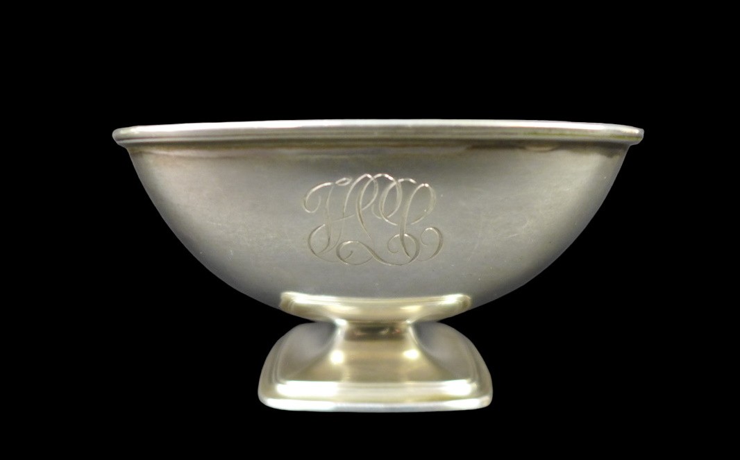 A George V silver trug form bon bon dish, James Dixon & Sons Ltd. Sheffield 1934, 11.5 by 6.2 by 7cm - Image 2 of 7