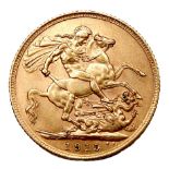 A George V gold sovereign, 1915.