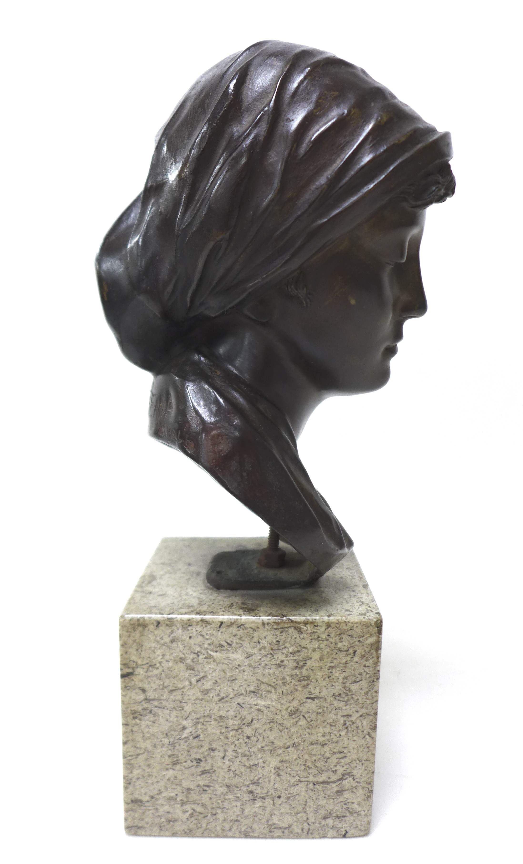 Giuseppe Renda (Italian, 1859-1939): 'Pensive Girl', a bronze sculpture, signed 'Renda' in the - Image 5 of 8