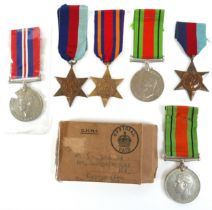 Four WWI medals and two Defense medals, all unnamed. (6)