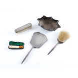 A SILVER MOUNTED PART DRESSING SET AND TWO FURTHER ITEMS (5)