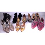 A LARGE COLLECTION OF WOMEN’S VINTAGE SHOES AND HATS (QTY)