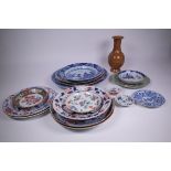 CERAMICS, A GROUP OF CHINESE CERAMIC PLATES AND A JAPANESE IMARI PLATE