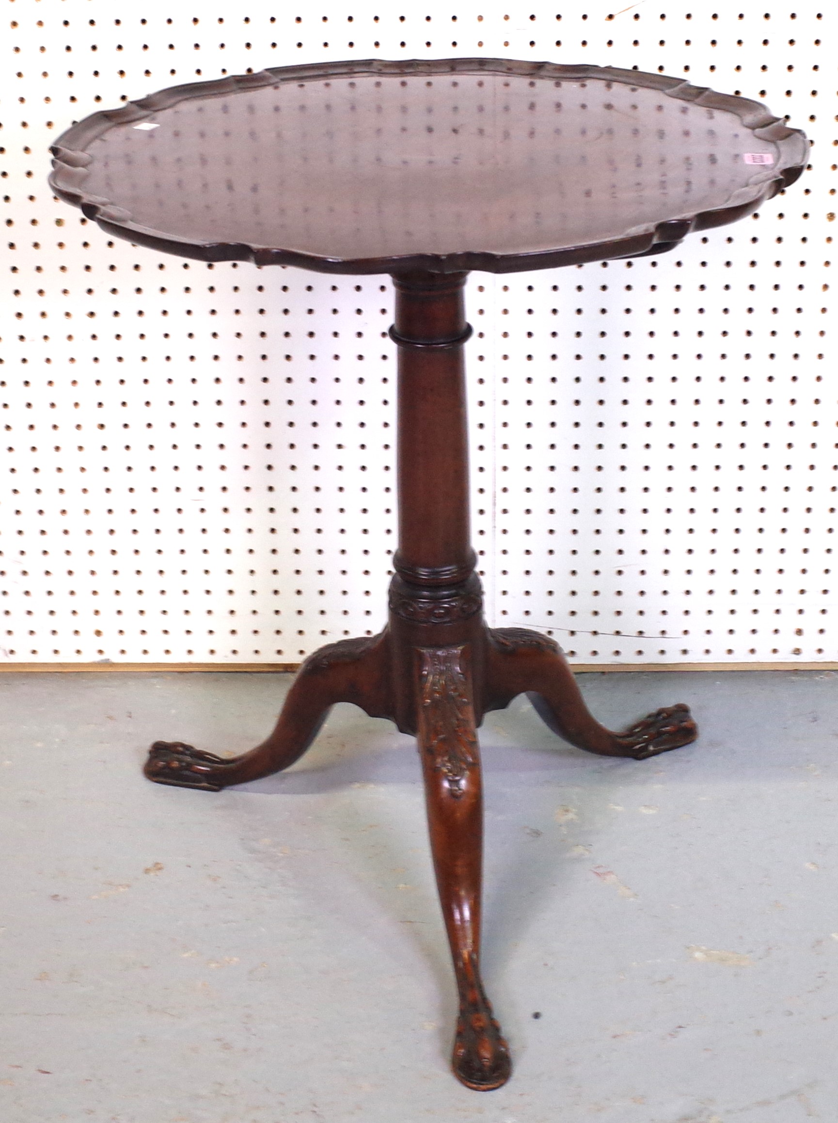 A MAHOGANY TRIPOD TABLE WITH PIE-CRUST TOP