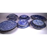 A LARGE QUANTITY OF 19TH CENTURY AND LATER MOSTLY ENGLISH BLUE AND WHITE PLATES (QTY)