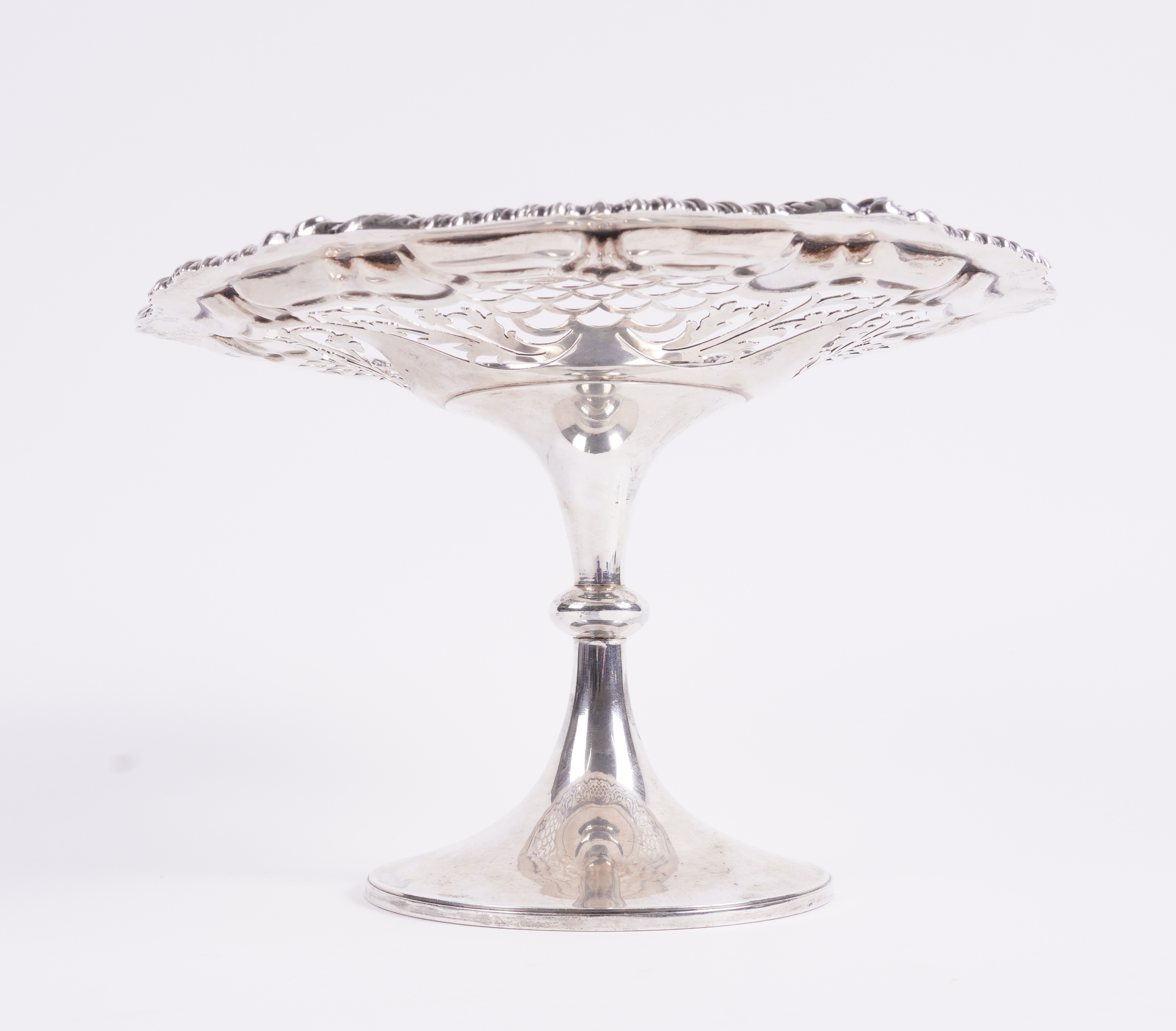 A SILVER PEDESTAL BONBON DISH - Image 2 of 3