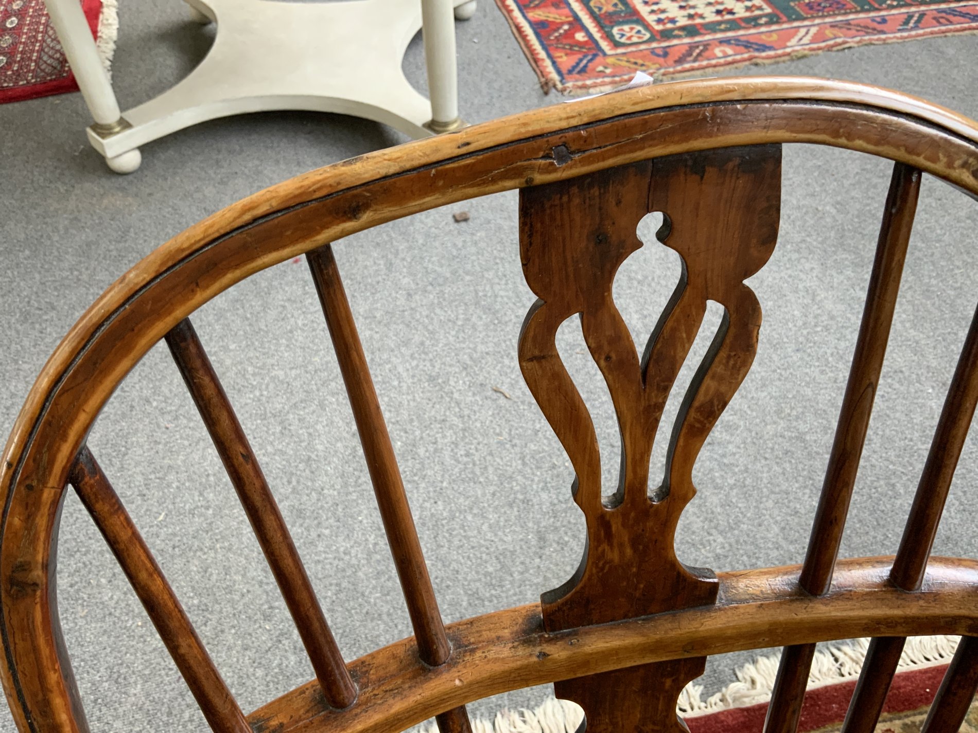 TAYLOR GRANTHAM; A 19TH CENTURY YEW AND ELM WINDSOR CHAIR - Image 3 of 10