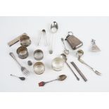 A GROUP OF SILVER, FOREIGN AND PLATED WARES (18)