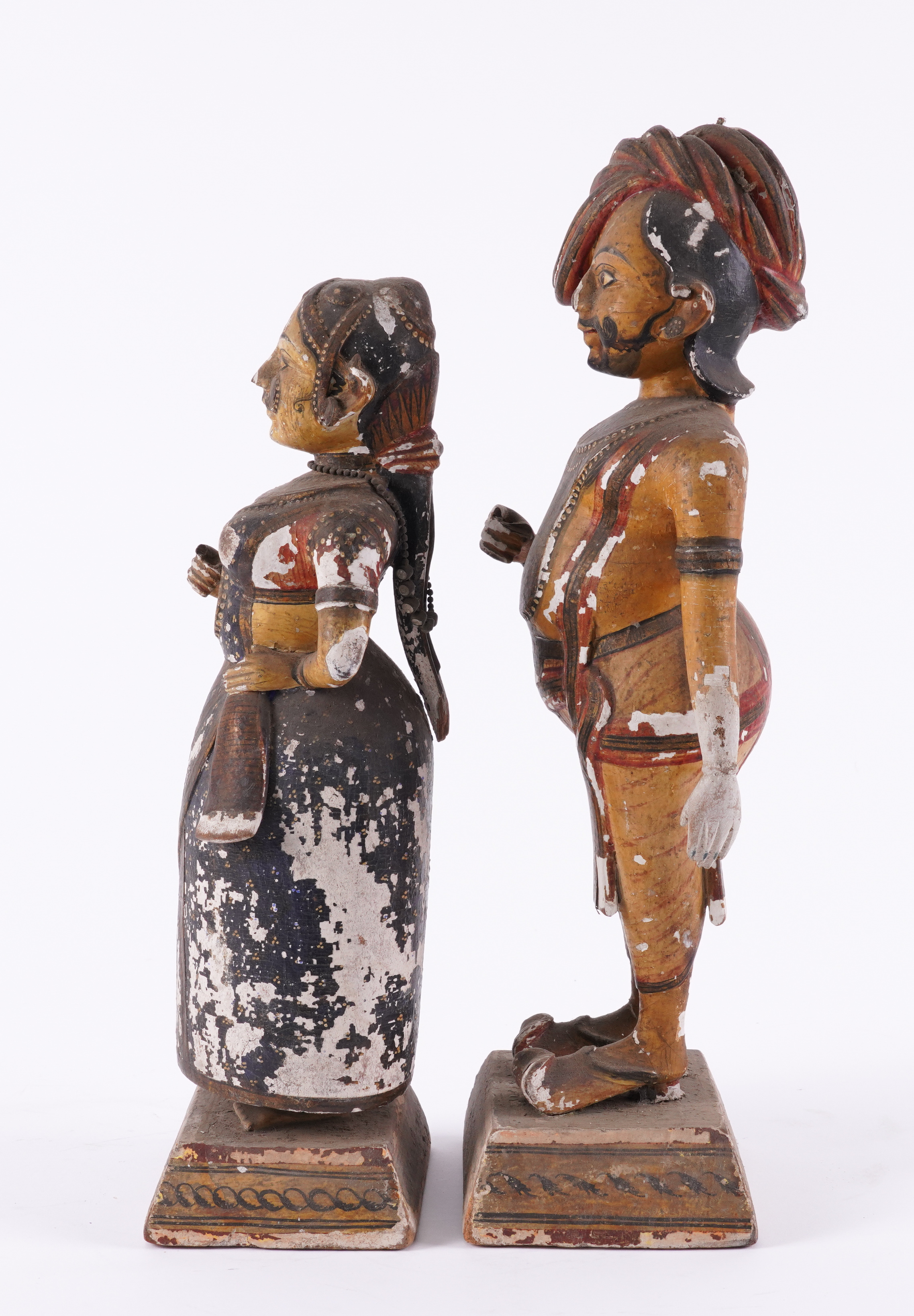 A PAIR OF INDIAN POLYCHROME DECORATED STANDING FIGURES (2) - Image 3 of 5