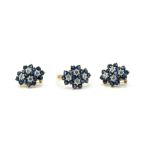 A GOLD, SAPPHIRE AND COLOURLESS GEM SET RING AND A MATCHING PAIR OF EARCLIPS (2)