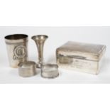A GROUP OF SILVER AND FOREIGN WARES (5)