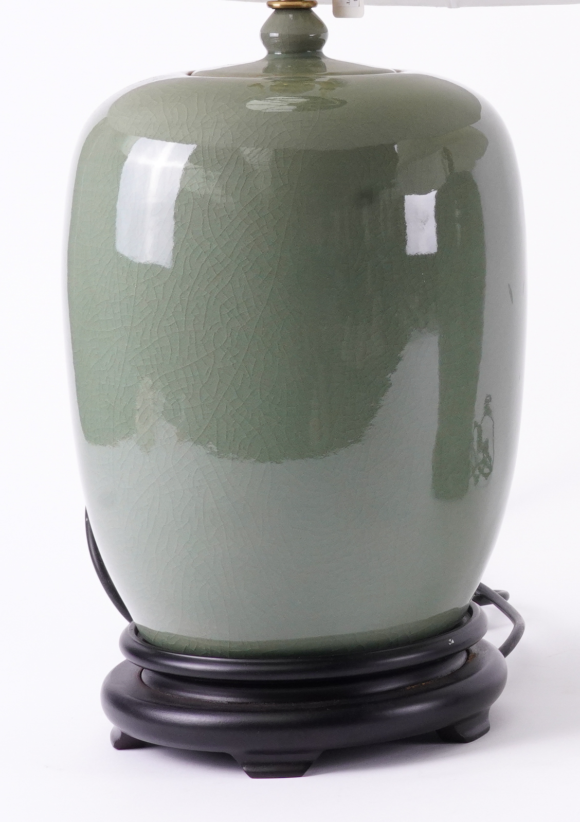 A PAIR OF GREEN CRACKLE GLAZED TABLE LAMPS (2) - Image 2 of 2