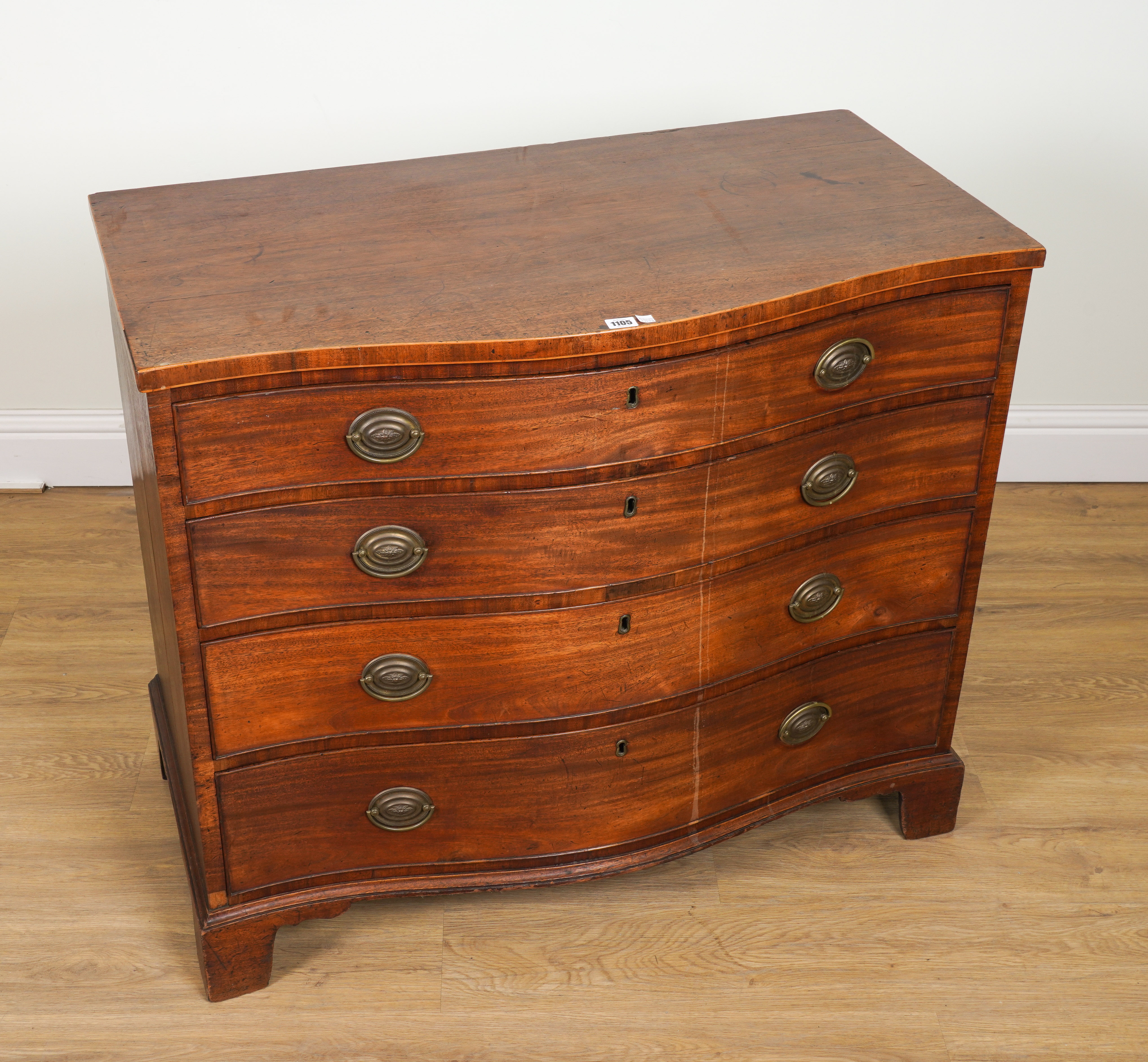 A GEORGE III INLAID MAHOGANY SERPENTINE CHEST OF FOUR LONG GRADUATED DRAWERS - Image 4 of 6