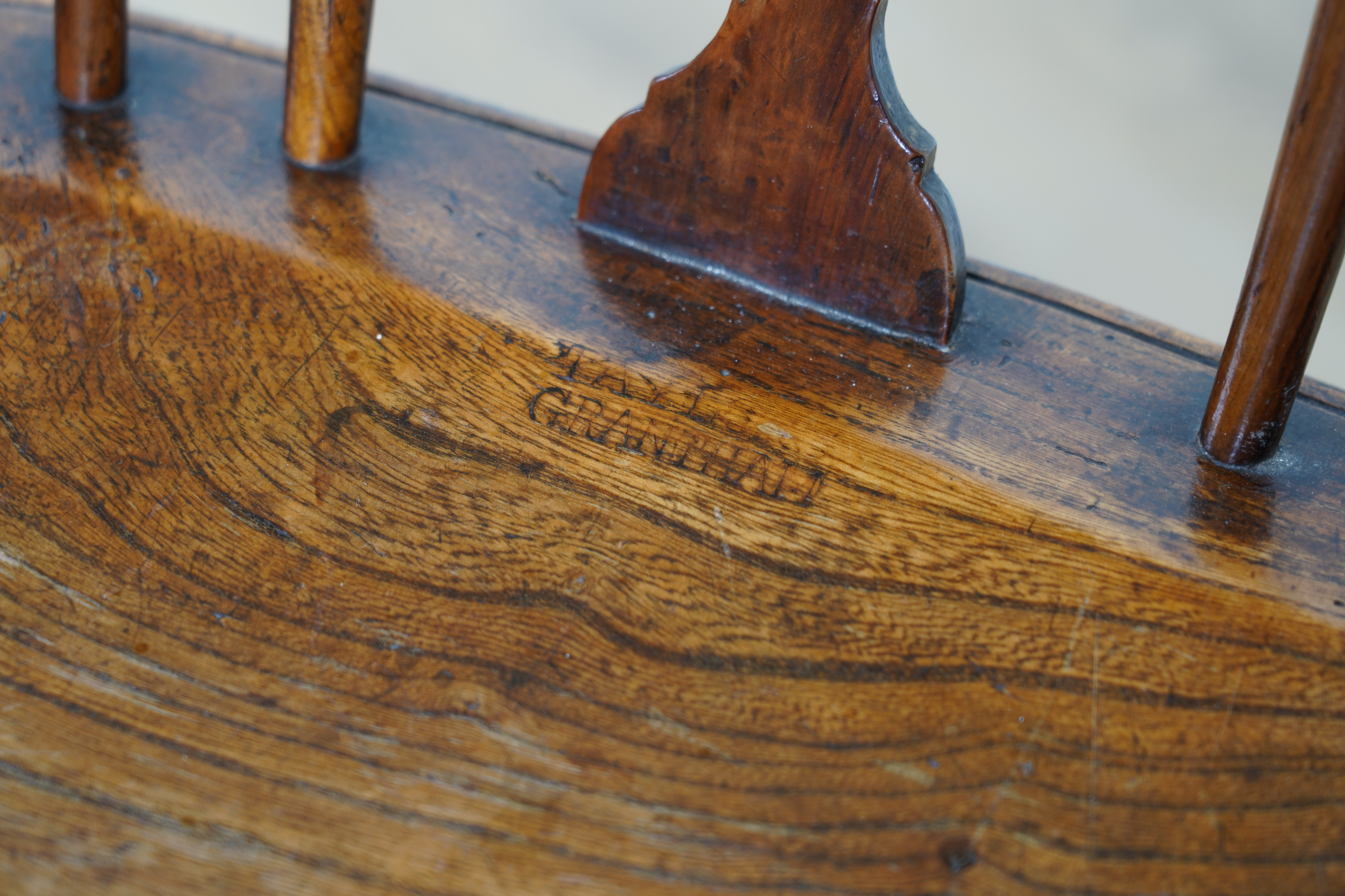 TAYLOR GRANTHAM; A 19TH CENTURY YEW AND ELM WINDSOR CHAIR - Image 8 of 10