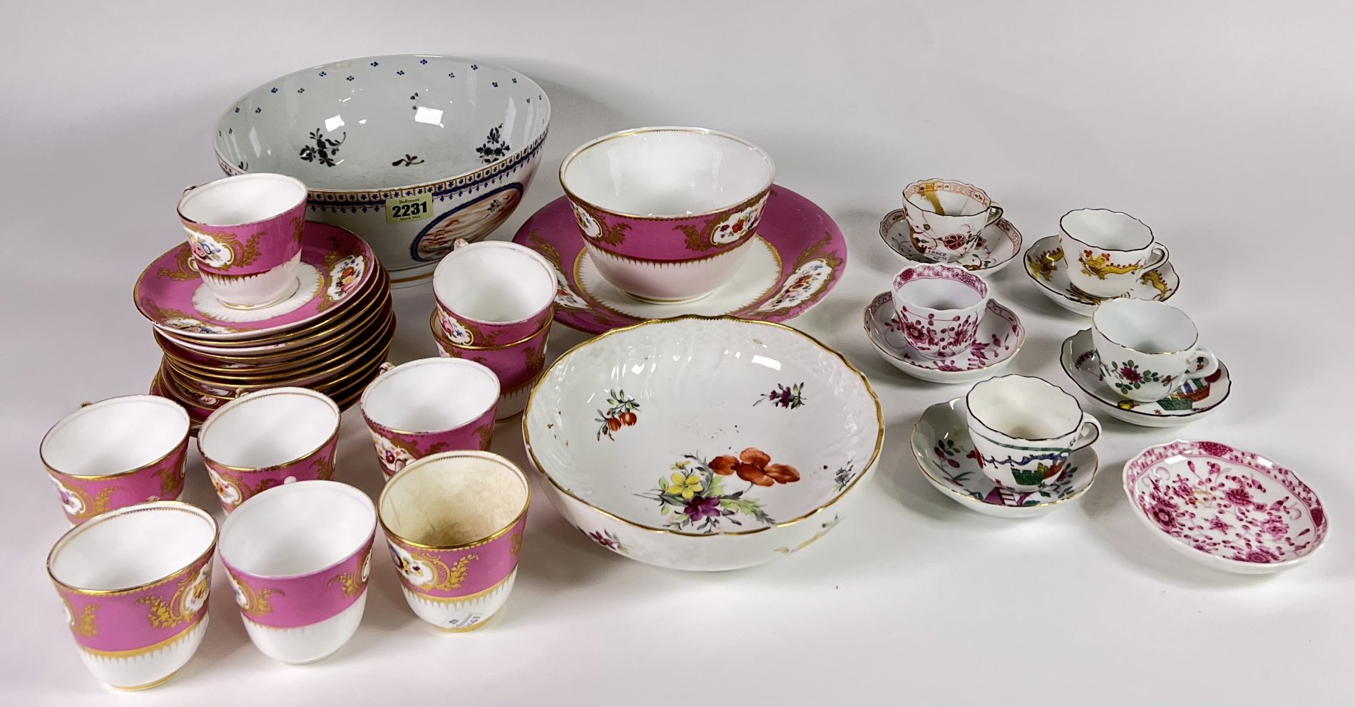 CERAMICS INCLUDING A PINK GROUND PART TEA SERVICE (QTY)