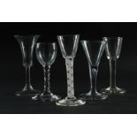 A GROUP OF FIVE WINE GLASSES (5)