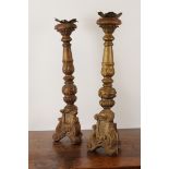 A PAIR OF 18TH CENTURY STYLE GILTWOOD PRICKET CANDLESTICKS (2)