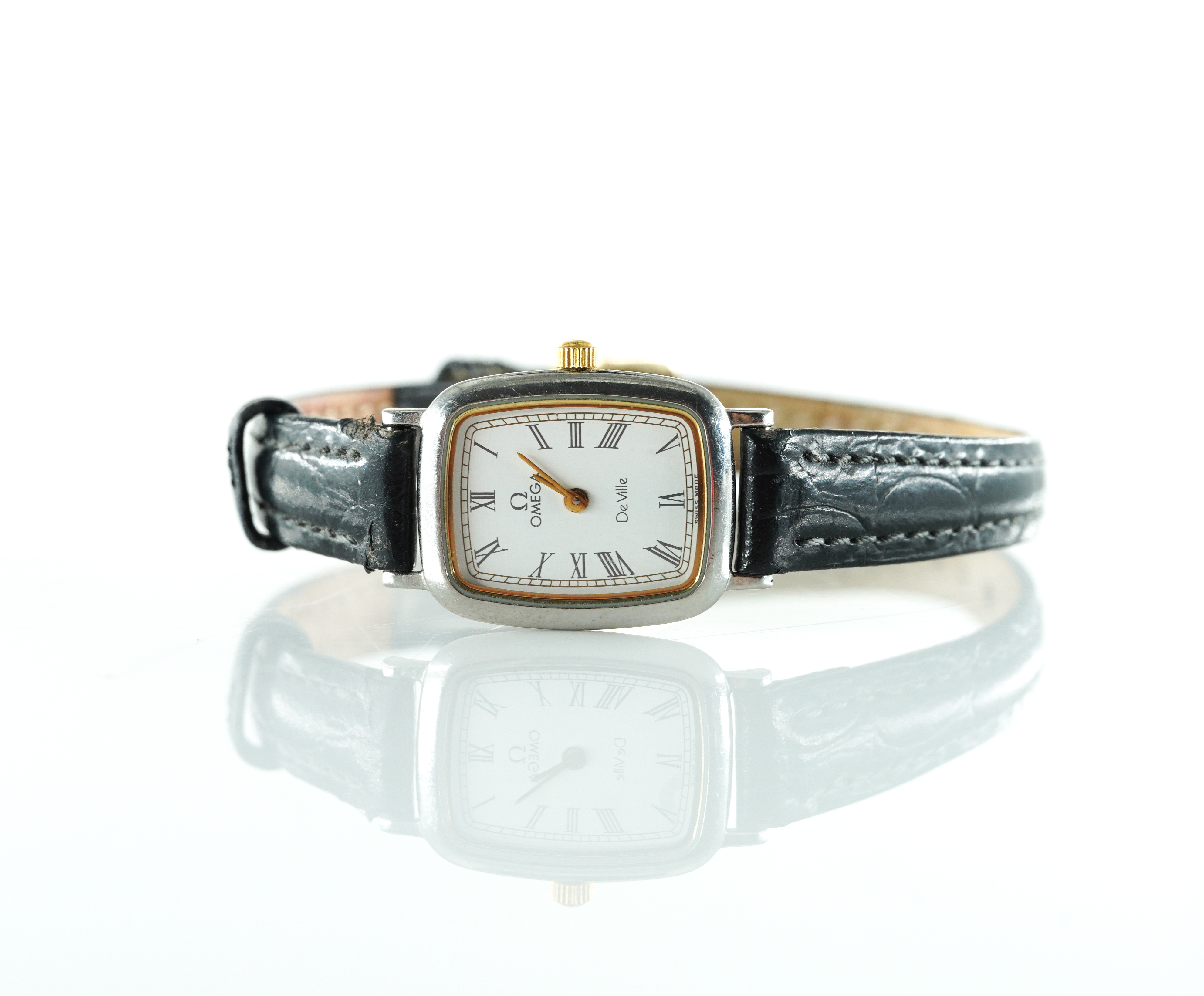 AN OMEGA DE VILLE QUARTZ STEEL CURVED RECTANGULAR CASED LADY'S WRISTWATCH - Image 3 of 3