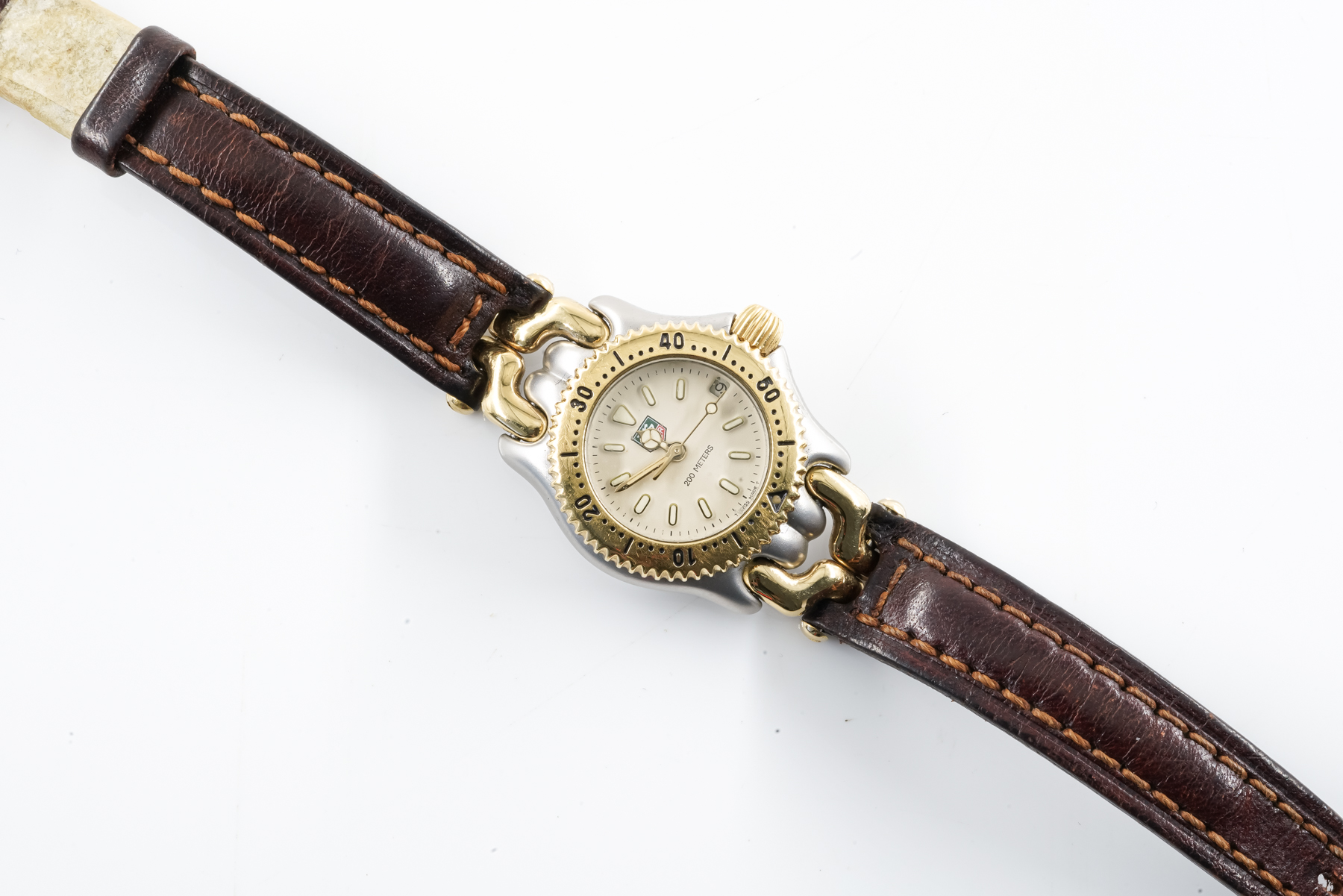 A TAG HEUER LADY'S WRISTWATCH - Image 5 of 6