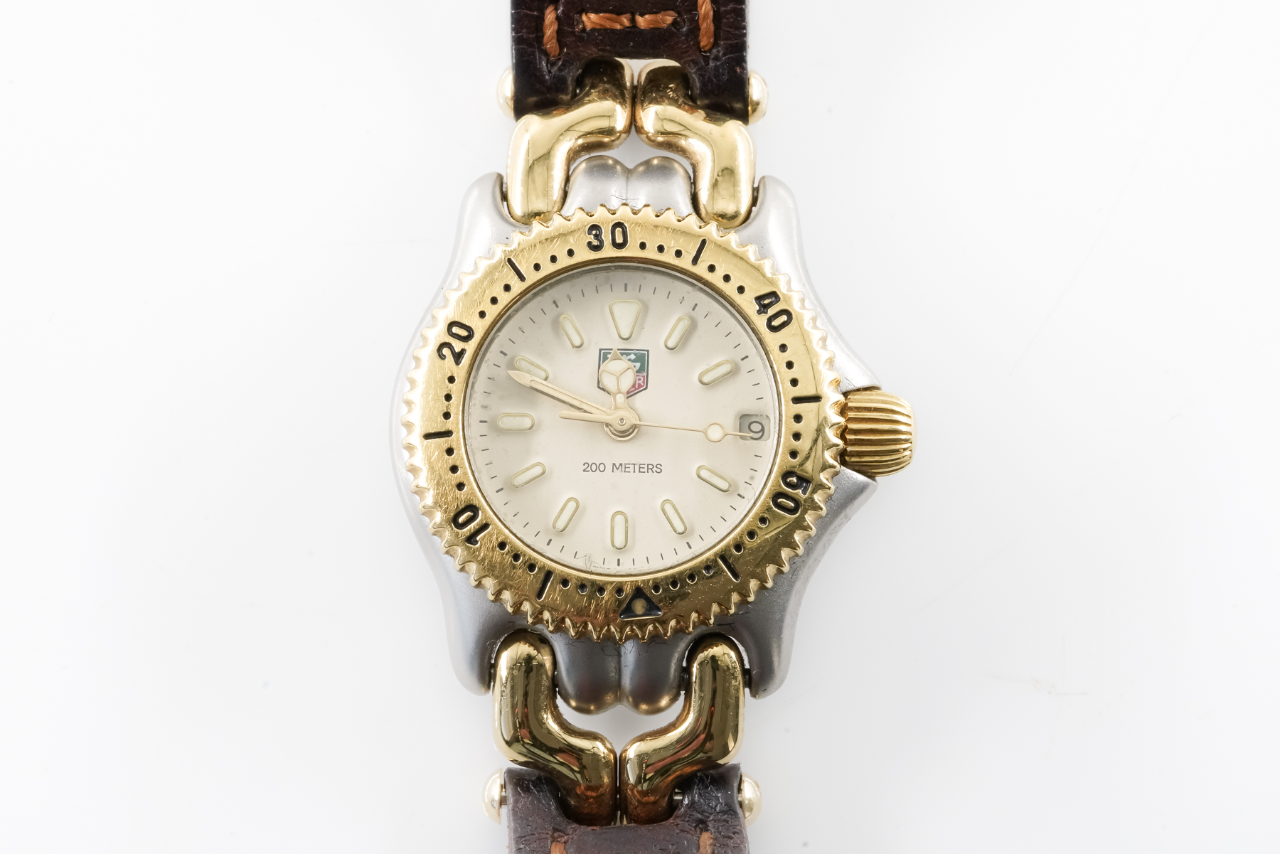 A TAG HEUER LADY'S WRISTWATCH - Image 2 of 6