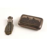 A RUSSIAN NIELLO DECORATED SNUFF BOX AND A PLATED SMALL PURSE (2)