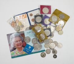 A COLLECTION OF BRITISH AND FOREIGN COINS (QTY)