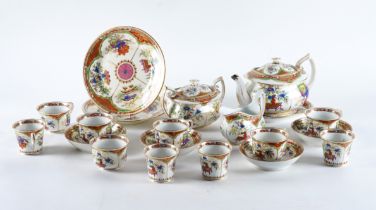 A CHAMBERLAIN'S WORCESTER PART TEA AND COFFEE SERVICE