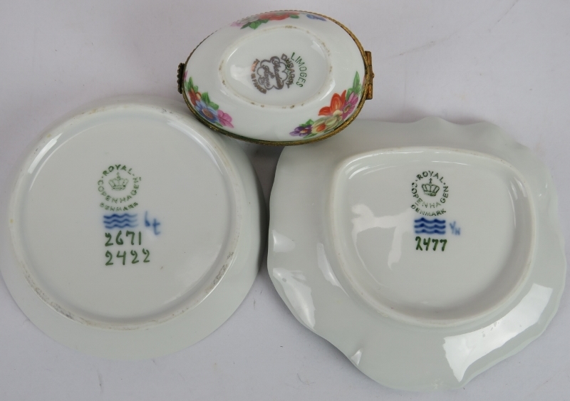 A set of 3 19th century Spode vases with hand decorated panels. Two bowls, two Royal Copenhagen - Image 5 of 6