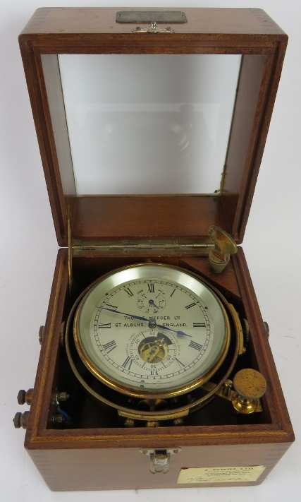 A cased ships marine chronometer by Thomas Mercer Ltd., St. Albans, No: 17991. Mid 20th century, - Image 2 of 4