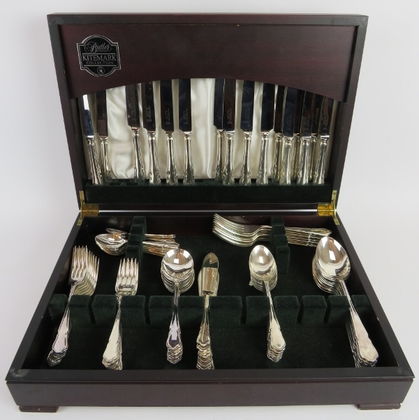 An 8 setting canteen of silver plated cutlery in Dubarry pattern by Butler of Sheffield. Compete.