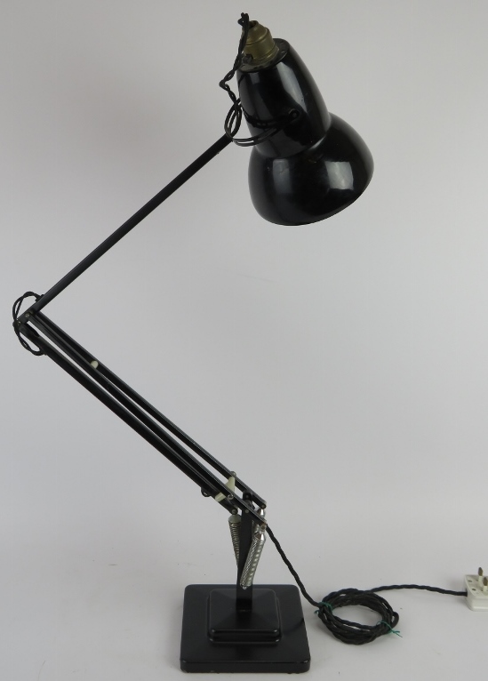 A vintage black Angle poise lamp by George Cawardine for Herbert Terry & Sons with two step base. - Image 3 of 5